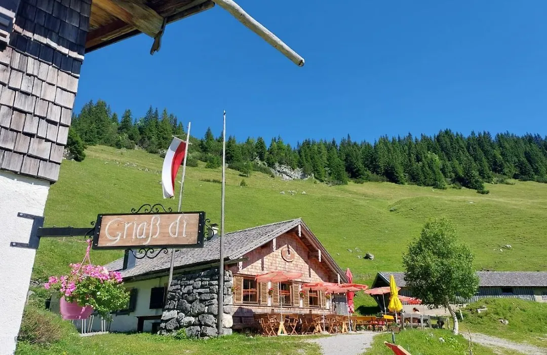 Gaestehaus Hechenblaikner-1